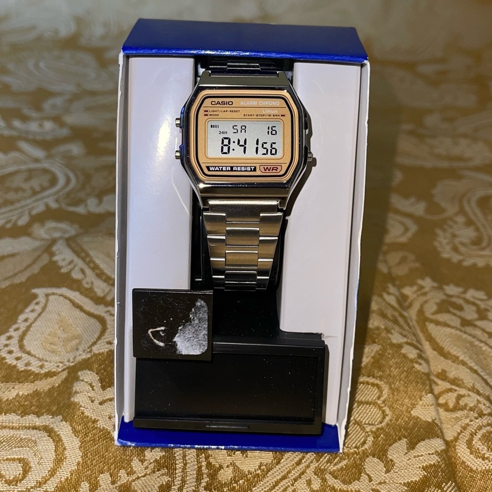 CASIO WATCH